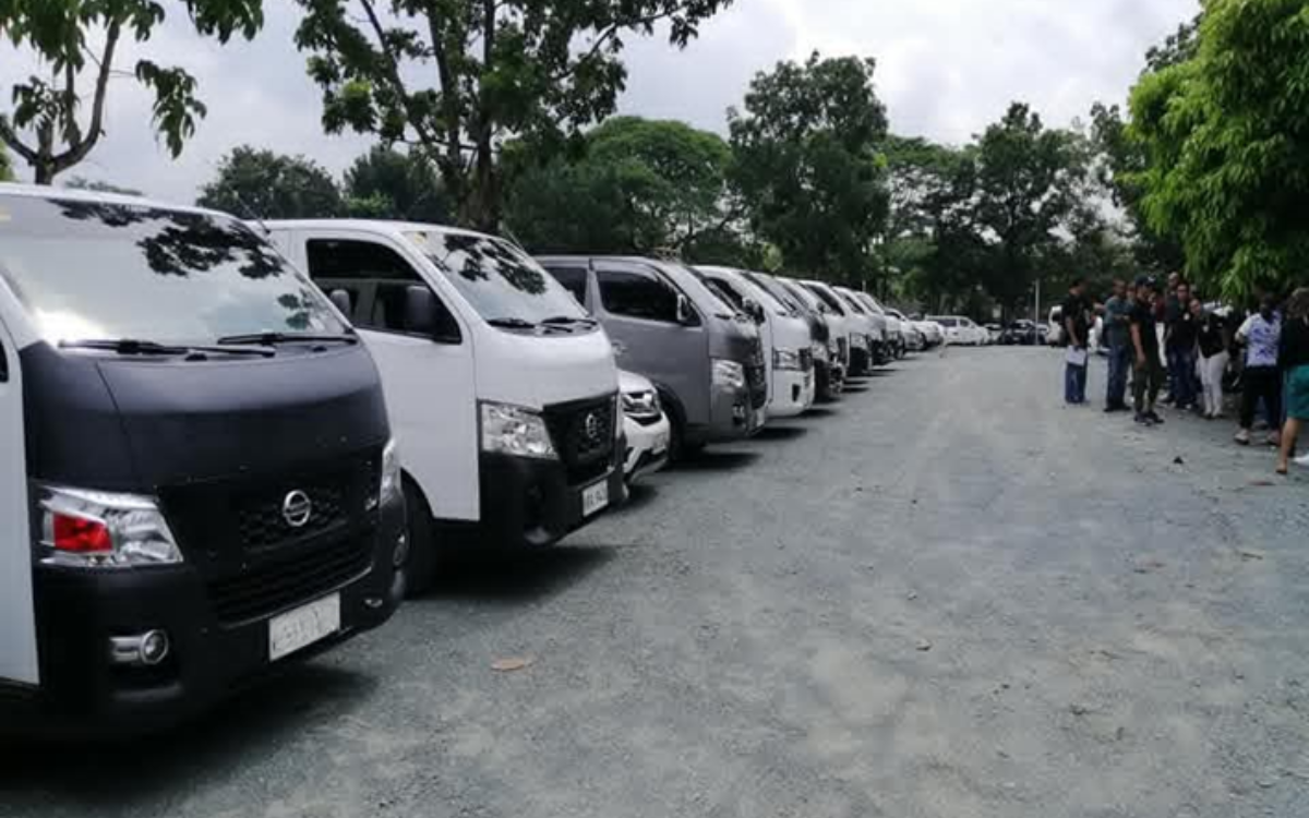 ANKI Travel & Tours van unit